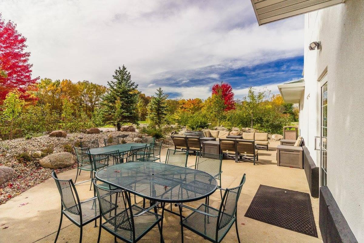 River Hills Hotel- Mankato Exterior foto